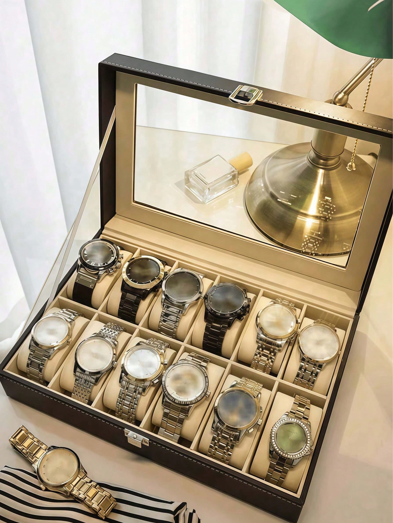 Boîte à montres en cuir avec s - Body Jewelry Organizer avis et prix