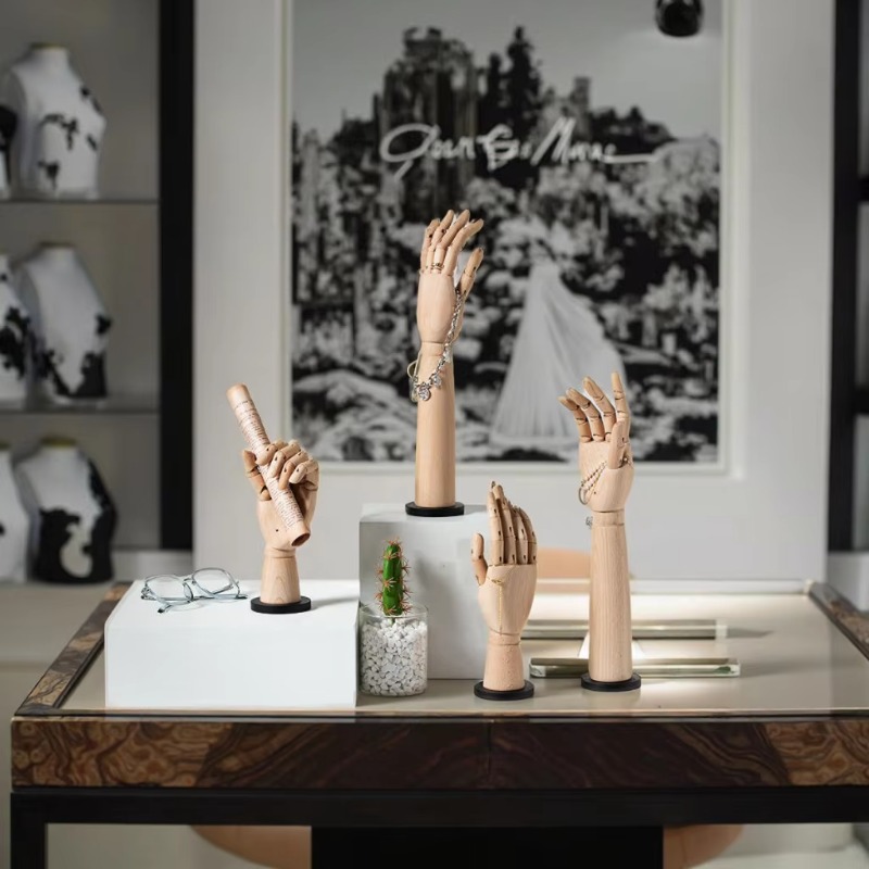 Support de Mannequin à main en - Body Jewelry Store avis et prix